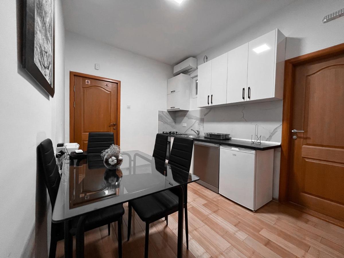Stan Na Dan Sebastijan Apartment Banja Luka Ngoại thất bức ảnh