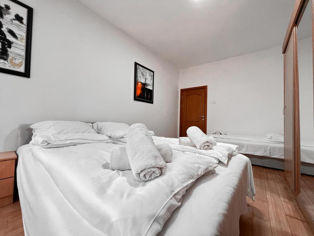 Stan Na Dan Sebastijan Apartment Banja Luka Ngoại thất bức ảnh