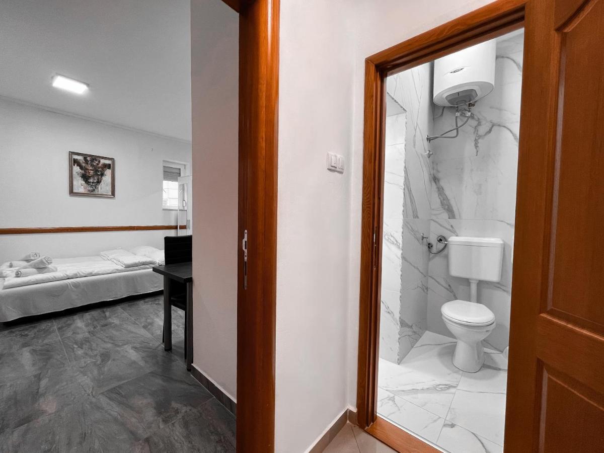 Stan Na Dan Sebastijan Apartment Banja Luka Ngoại thất bức ảnh